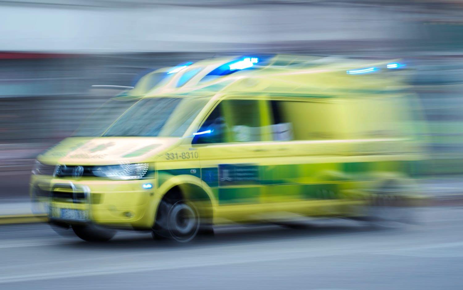 "Minst en person är skadad. Han hade sårskador i ansiktet och fick föras till sjukhuset i Lund", säger Fredrik Bratt, polisens presstalesman. Arkivbild: TT.