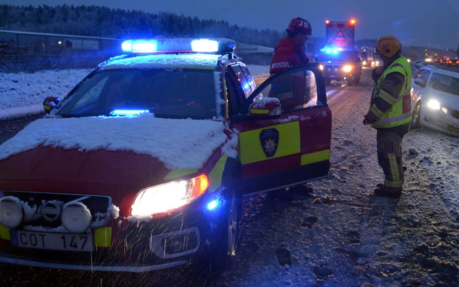 Flera olyckor har skett runt om i länet under torsdagsmorgonen. Här på E6 norr om Göteborg. FOTO: Mikael Berglund