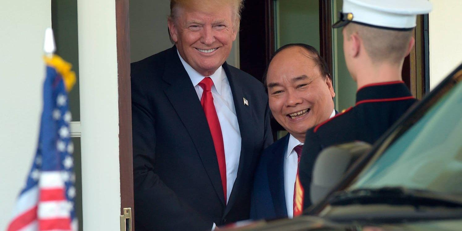 President Donald Trump presenterade i samband med ett möte med Vietnams premiärminister Nguyen Xuan Phuc nyligen en lång rad stora affärer för amerikanska företag. Arkivbild.