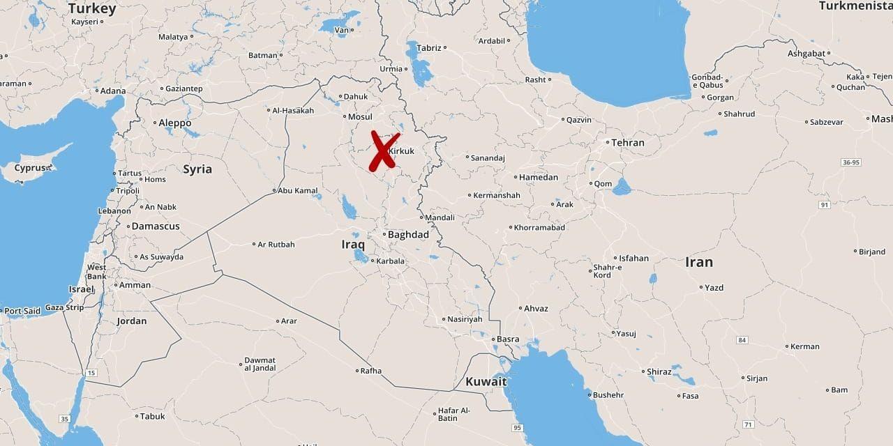En gasanläggning och en oljeanläggning har angripits i norra Irak.