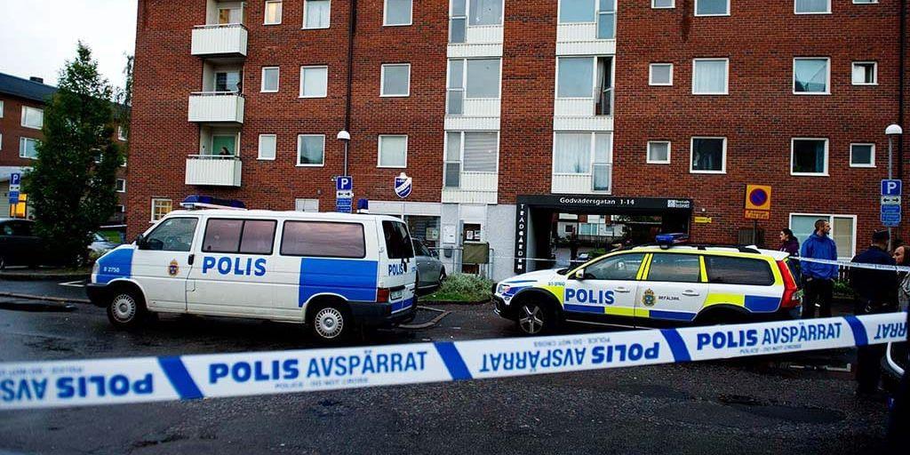 En av de åtalade besköts själv på Godvädersgatan den 17 september.