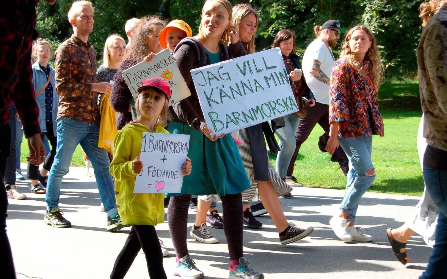 Såväl barn som vuxna gick i demonstrationståget. Bild: Adam Lundquist
