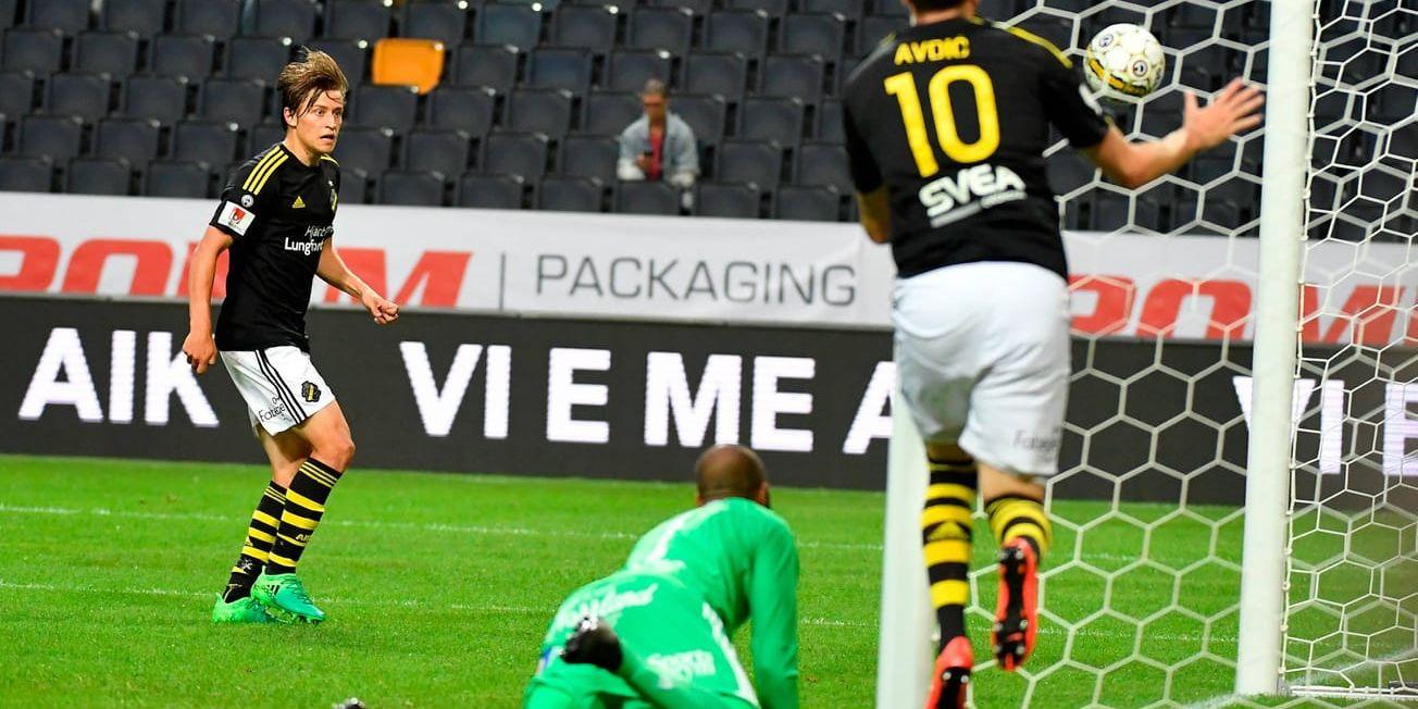 Denni Avdic dök upp på rätt ställe igen. Med mål för andra matchen i rad räddade AIK-anfallaren poäng (2–2) hemma mot Östersund.