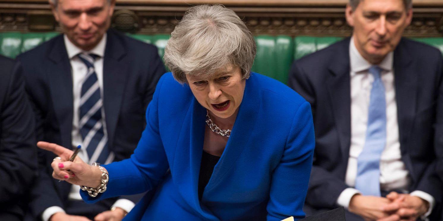 Premiärminister Theresa May talar i parlamentet under onsdagskvällen.