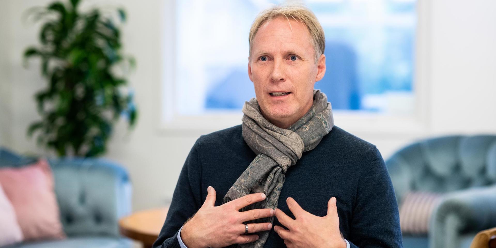 2019 slutade Magnus Sköldmark tjänsten som sportchef i Örebro SK och sökte samma jobb i Öis. Ett år senare är han klar för Gais, men kommer inte att jobba med sportsliga frågor. 