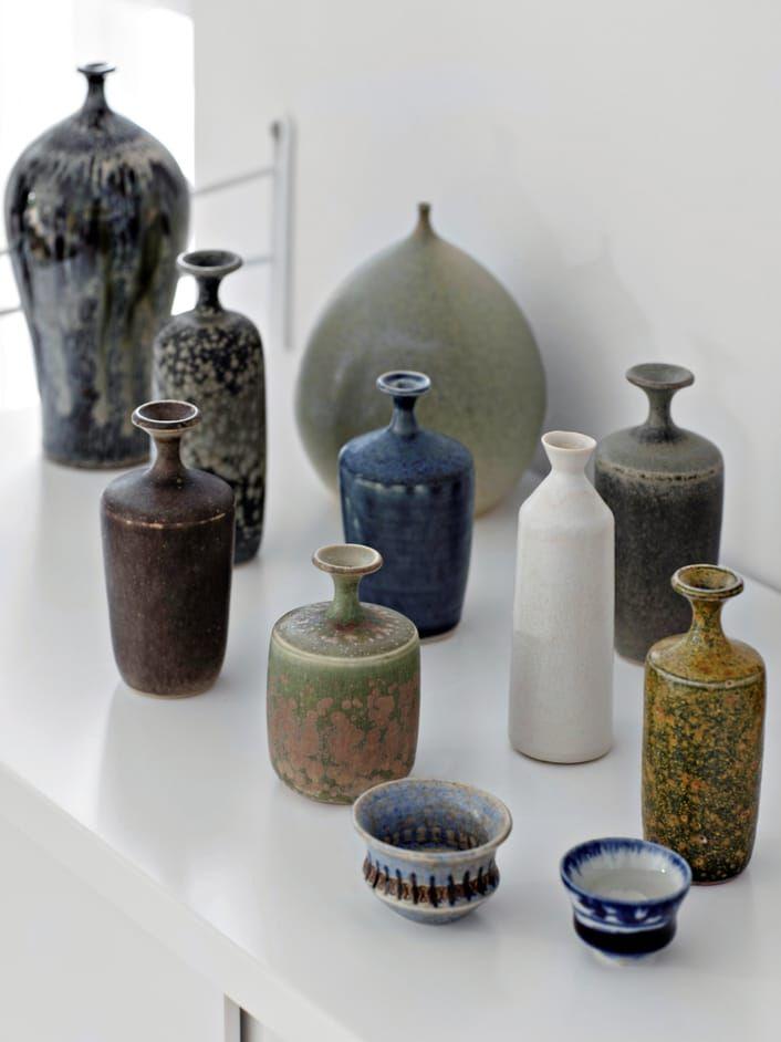 Flera av vaserna är designade av Rolf Palm Mölle