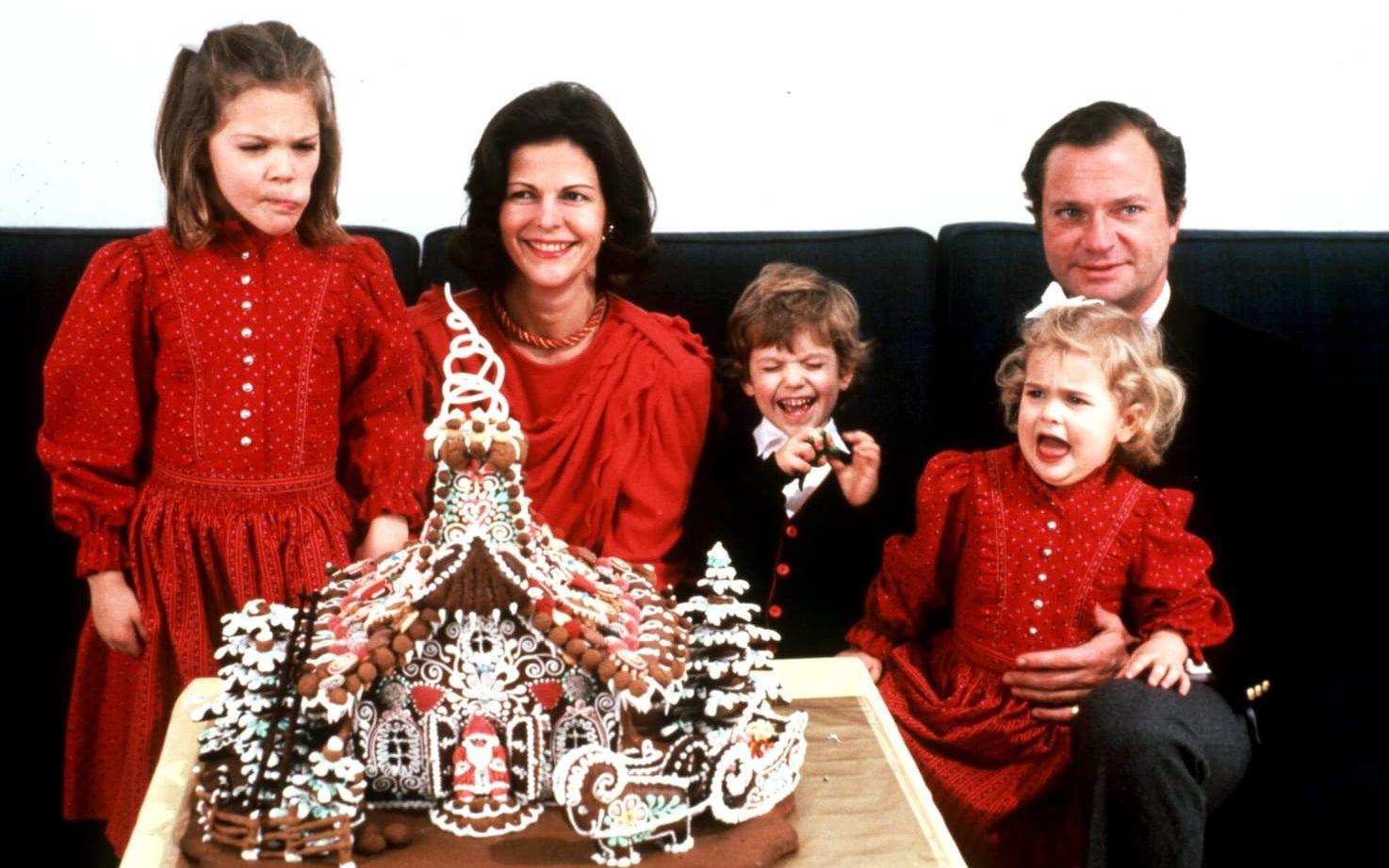 December, 1984: Julstök med familjen.