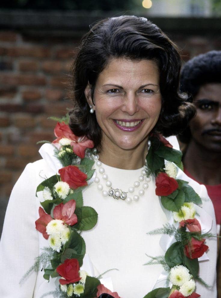 1987: Silvia i blomstkrans.