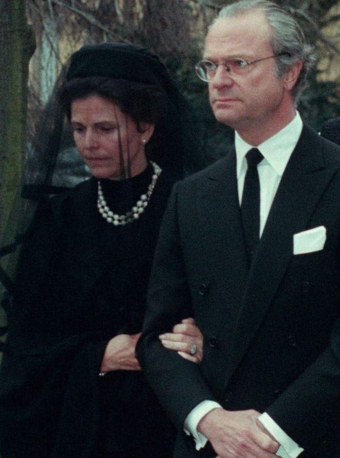 1997: Victorias mor Alice Sommerlath avlider 1997 och begravs i Heidelberg.