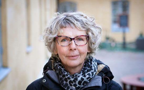 TÄNKER DU PÅ ATT KÖPA EN EKOLOGISK JULGRAN? Ulla Paulander, 57, Guldheden: "Jag har ingen julgran, men annars hade jag fått en av en kompis som har skog." Bild: Anna von Brömssen
