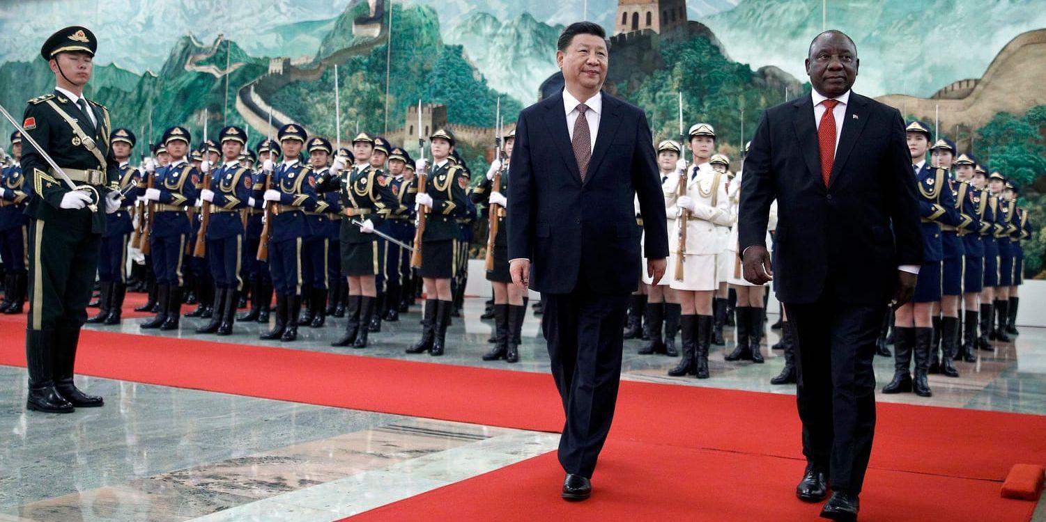 Sydafrikas president Cyril Ramaphosa tillsammans med sin kinesiske kollega Xi Jinping i samband med toppmötet i Peking mellan Kina och en rad afrikanska länder.