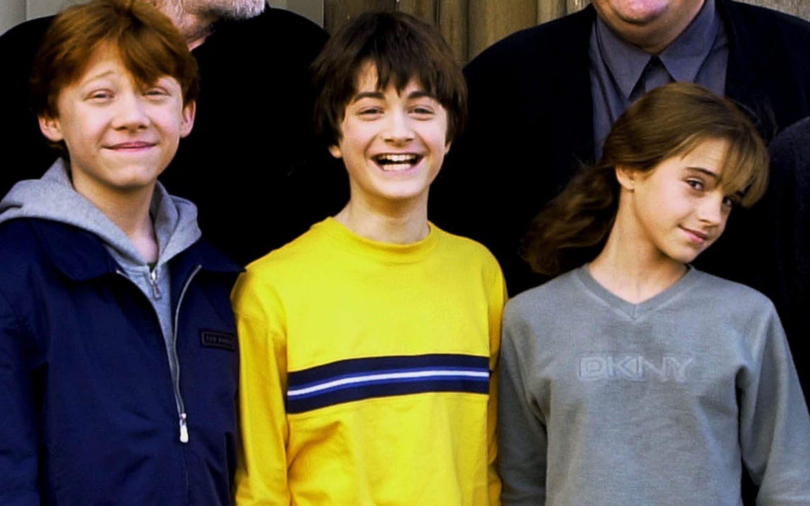 Över 15 år har gått sedan den första Harry Potter-filmen hade premiär. Bläddra vidare för att se hur stjärnorna i filmen ser ut i dag! Foto: TT