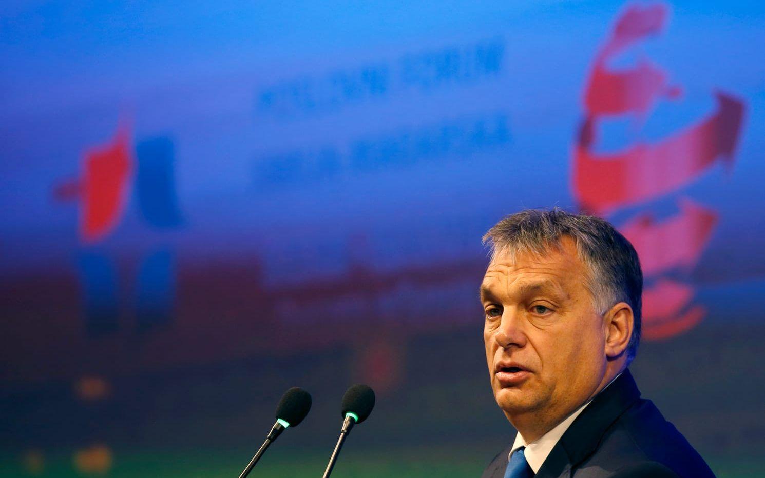 Ungerns premiärminister Viktor Orban har kallat flyktingarna för "terrorns trojanska häst". Bild: TT