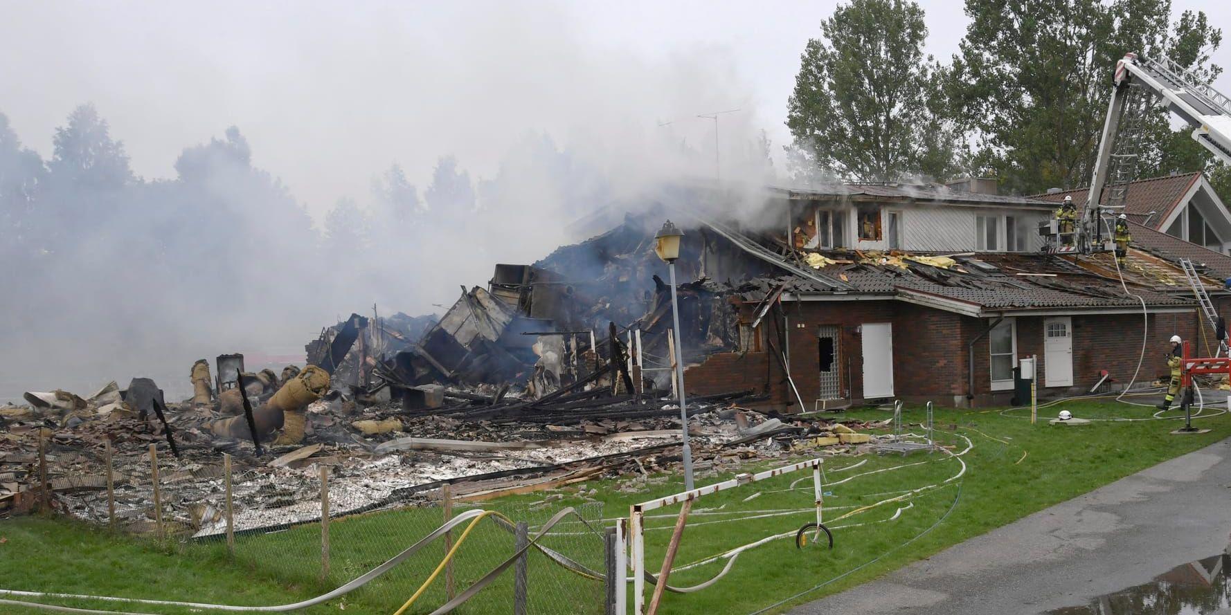Delar av moskén i stadsdelen Vivalla i Örebro totalförstördes i branden i september. Arkivbild.