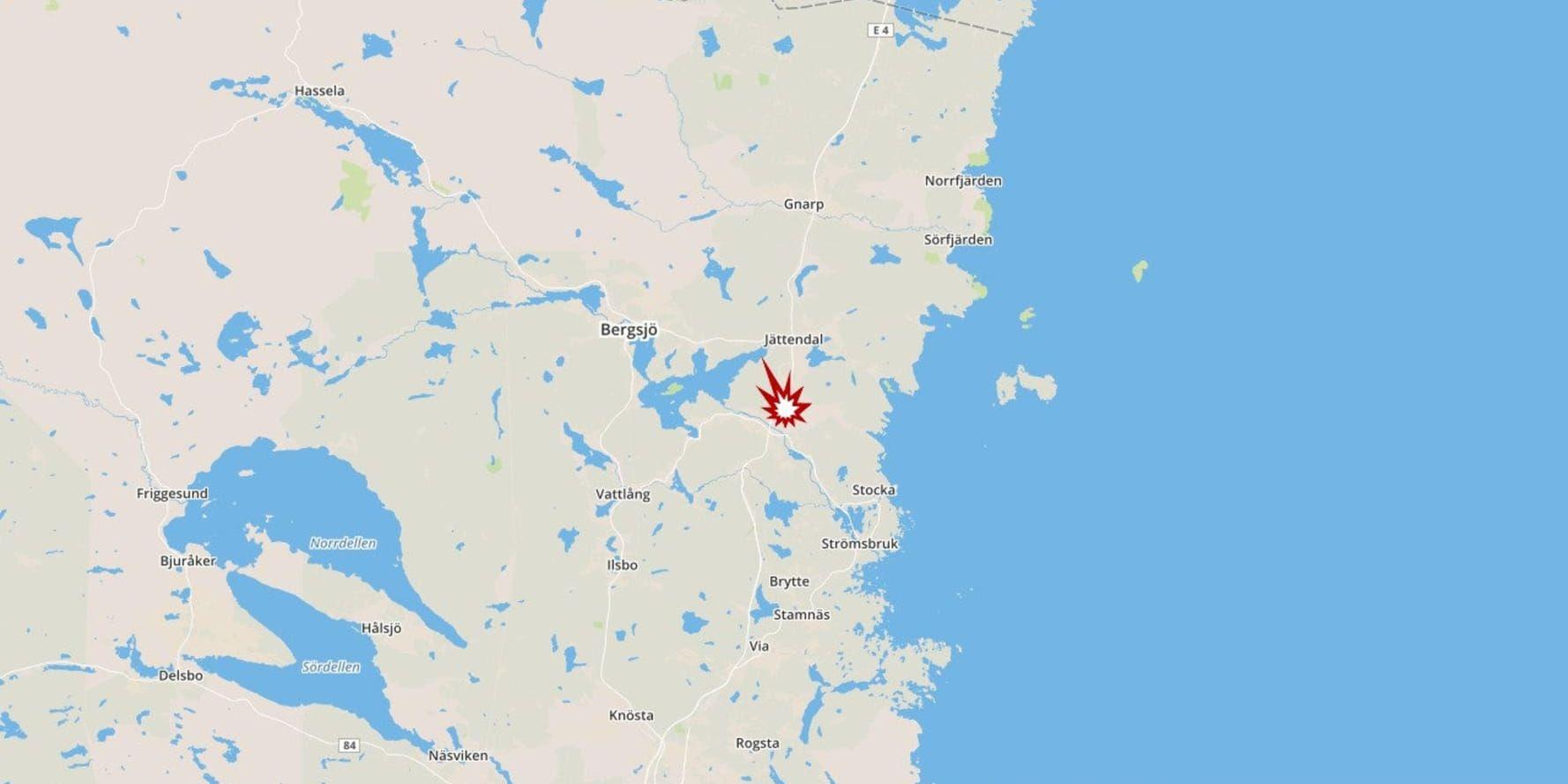 En olycka har inträffat på E4 norr om Hudiksvall.