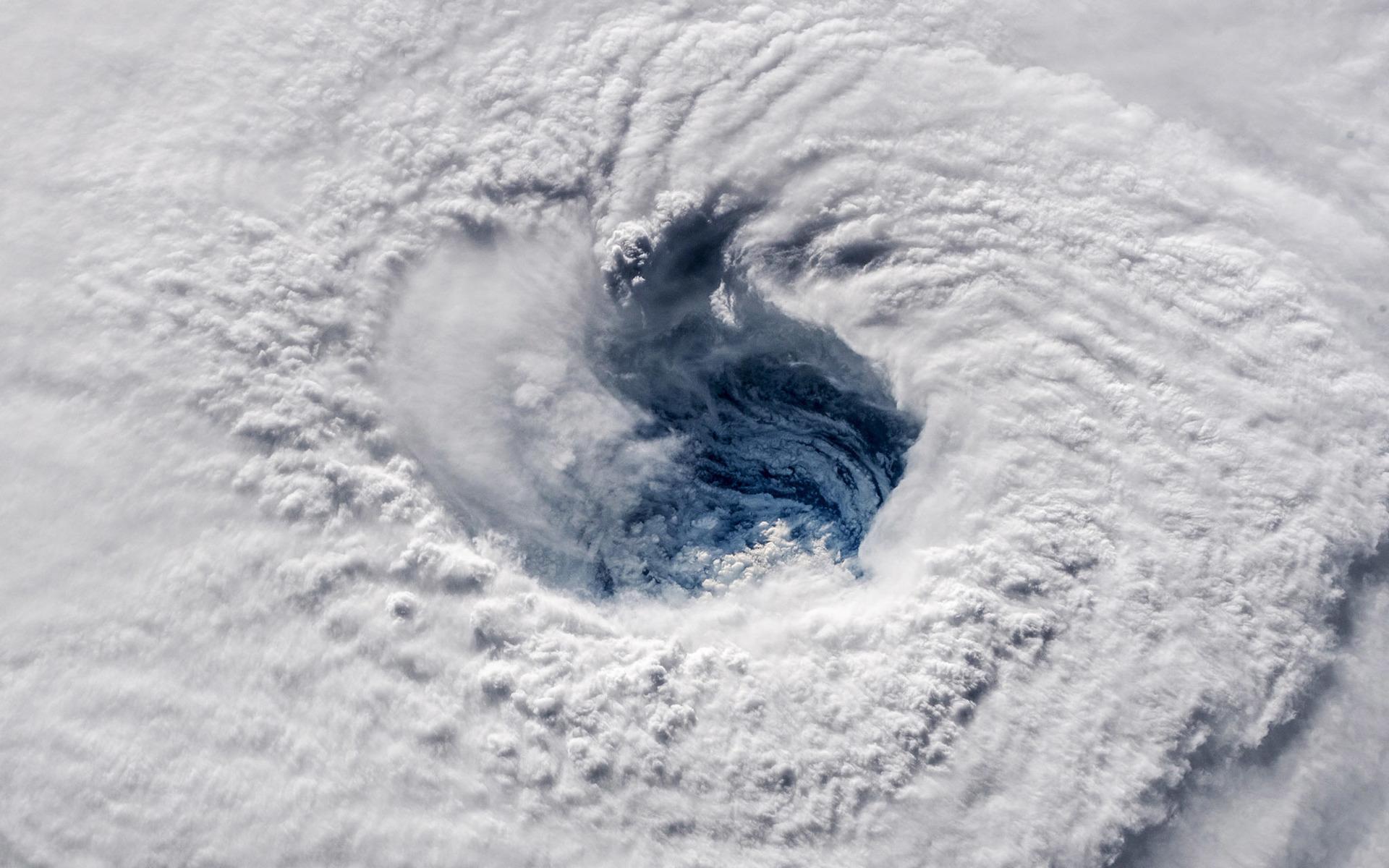 Orkanen Florence över Atlanten den 12 september. FOTO: Alexander Gerst/ESA/NASA