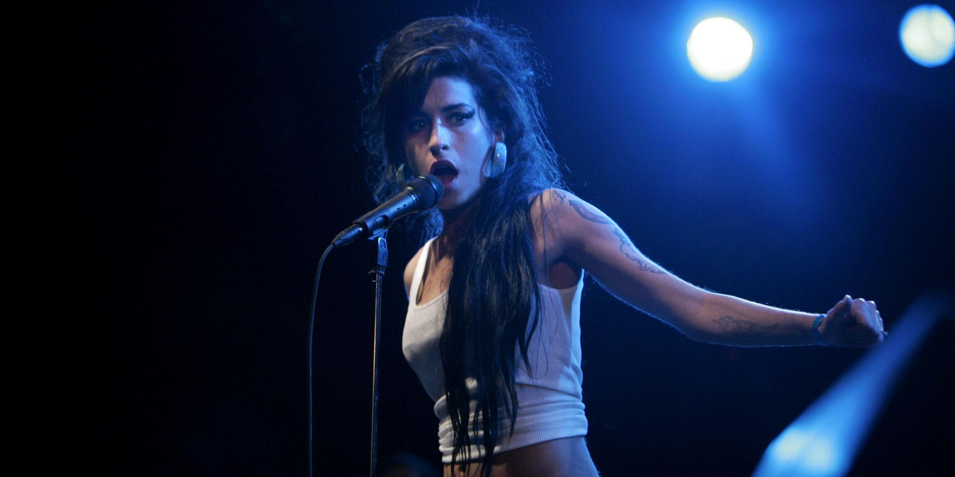 Amy Winehouse på Pampasscenen i Hultsfred 2007.