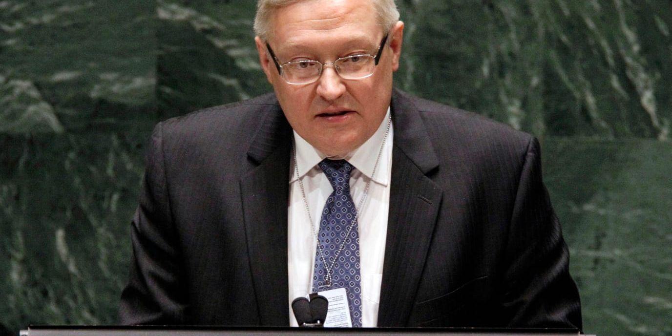 Rysslands biträdande utrikesminister Sergej Ryabkov utlovar "ett kraftfullt svar" på USA:s beslut att utvisa 60 ryska diplomater. Arkivbild.