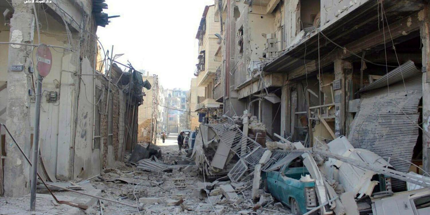 Förödelse i Ghouta på en bild från den 1 mars, tagen av det regimkritiska aktivistnätverket Ghouta Media Center.
