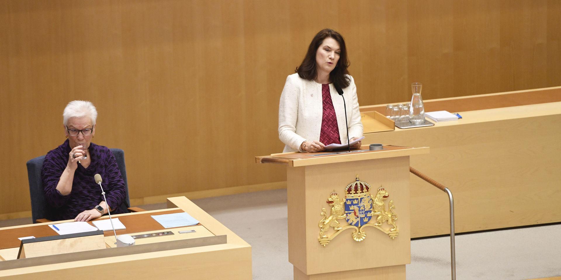 Utrikesminister Ann Linde (S) talar under den utrikespolitiska debatten i riksdagen i Stockholm.