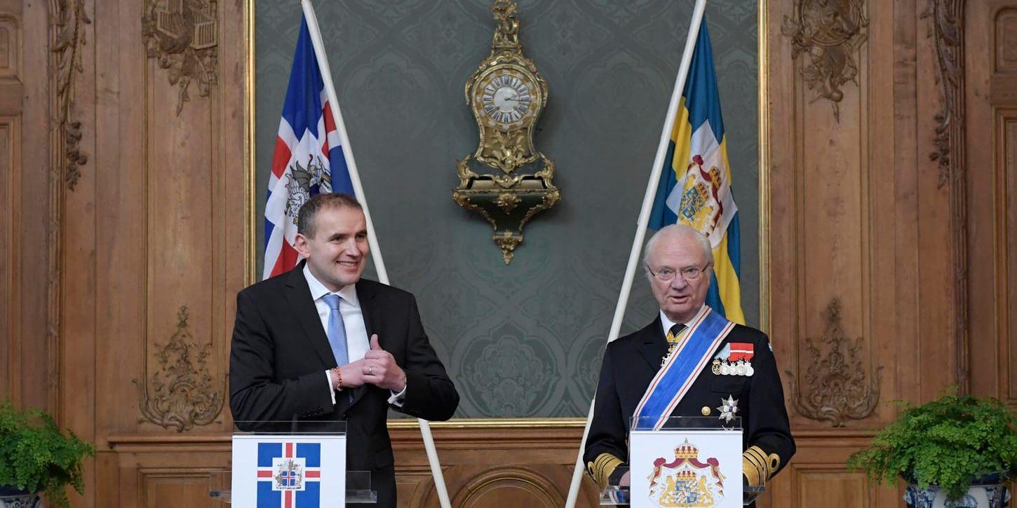 Islands president Gudni Johanneson besöker Sverige i tre dagar och välkomnades av kung Carl Gustaf.