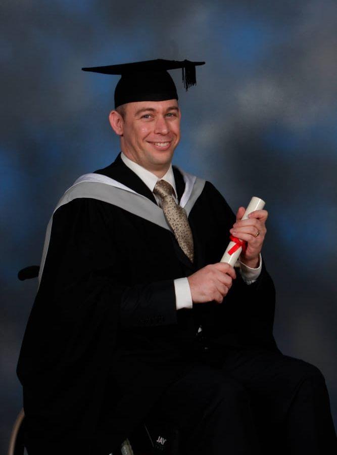 2013 tog Martin Pristorius en kandidatexamen i datavetenskap vid universitetet vid Hertfordshire i England. Bild: Privat