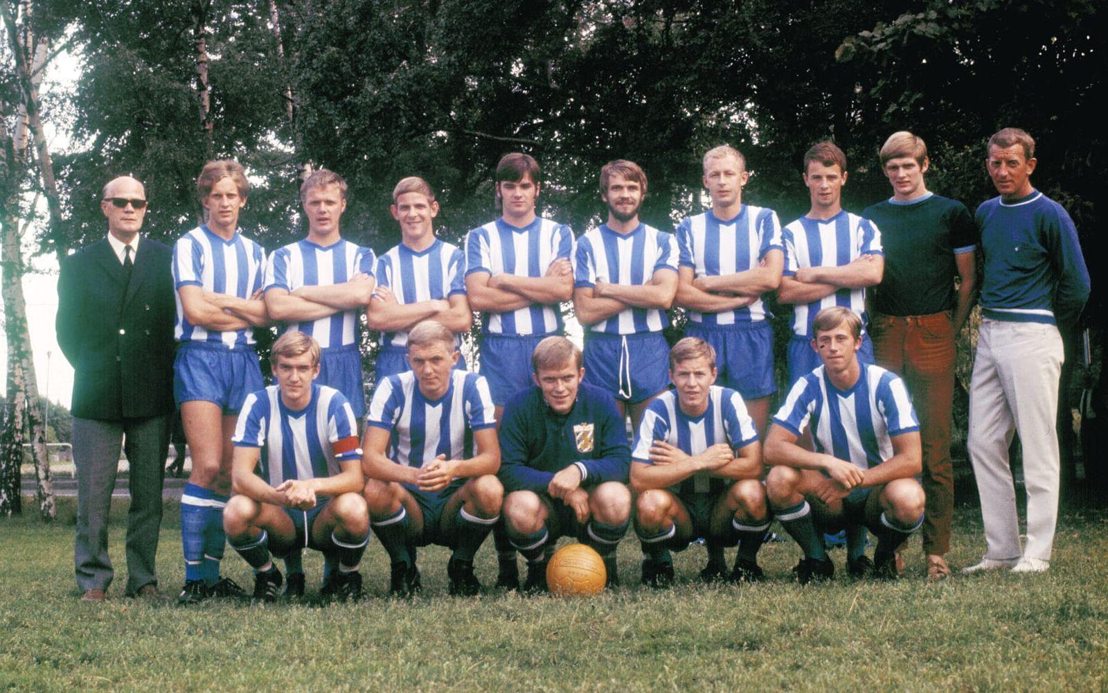 Här står han som tredje man från vänster på övre raden på IFK Göteborgs lagbild från 1969.