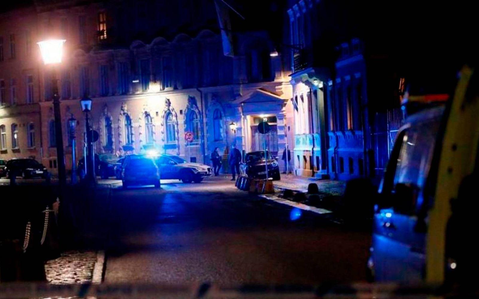 Attacken slutade i att delar av centrala Göteborg spärrades av i jakten på bevis som kan knyta de misstänkta till brottet. Bild: ANDERS YLANDER.