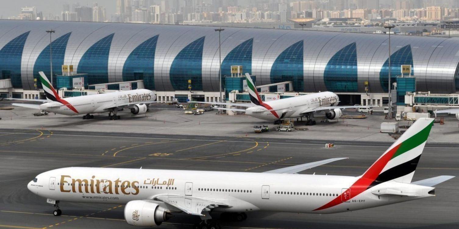 Emirates-flygplan på den internationella flygplatsen i Dubai. Arkivbild.