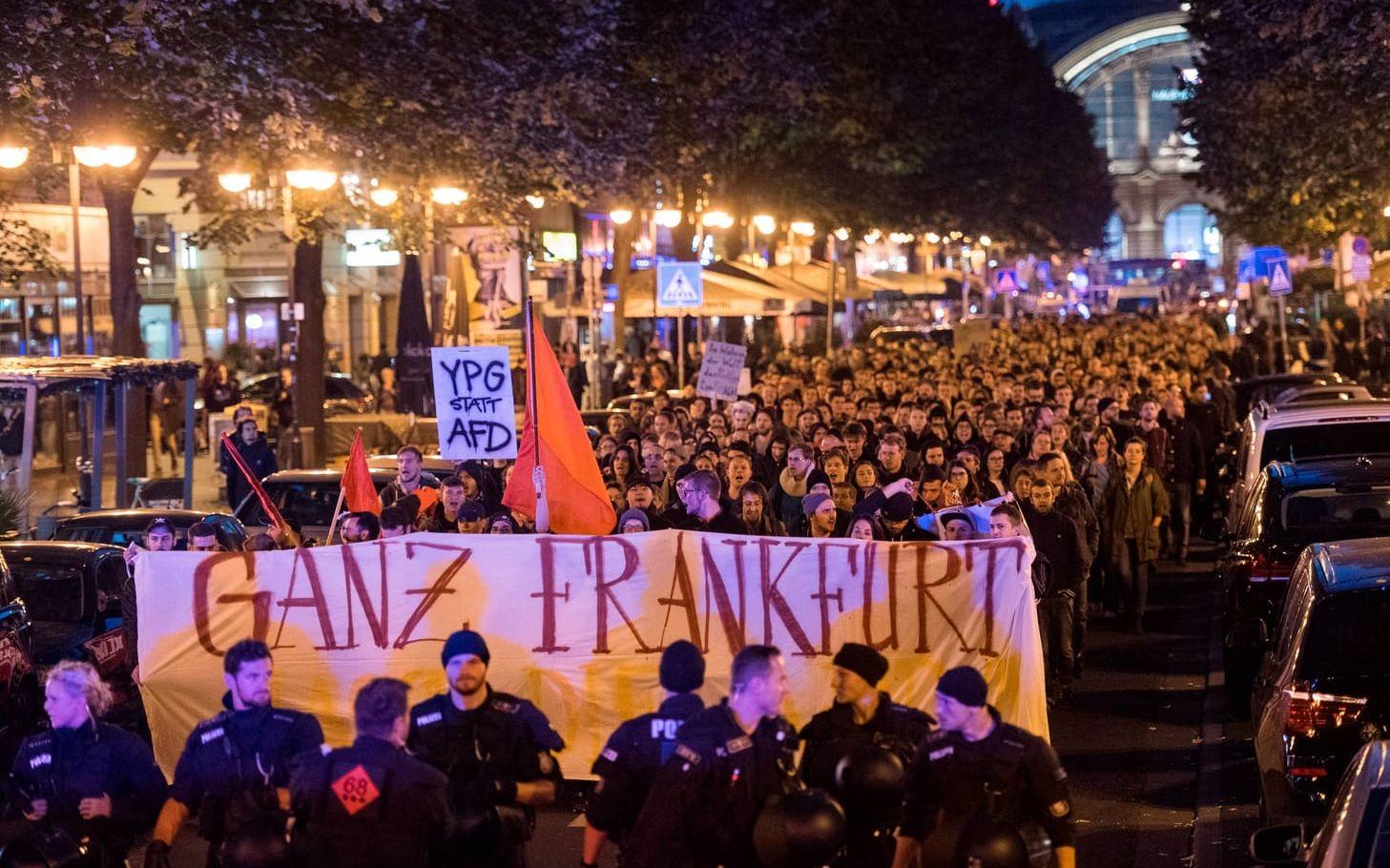 Även i Frankfurt kom rapporter om demonstrationer mot AFD. Bild: TT