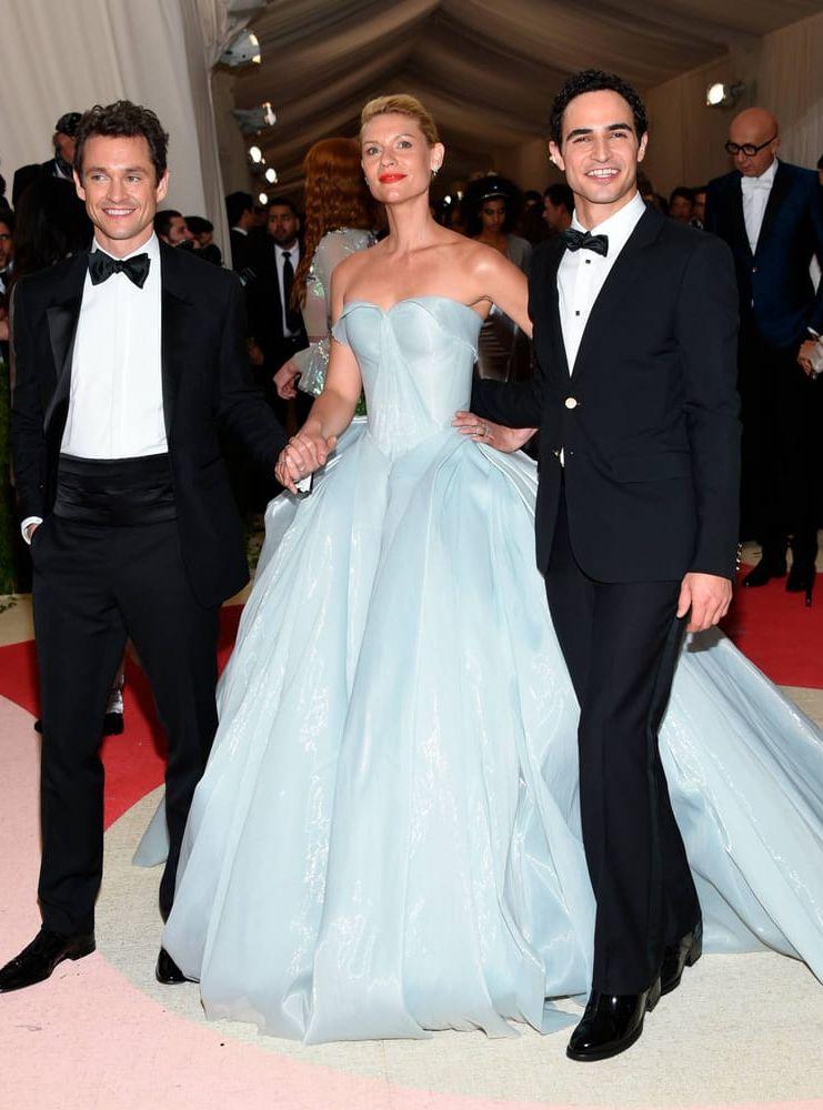 Hugh Dancy, Claire Danes och designern Zac Posen. Bild: Evan Agostioni.