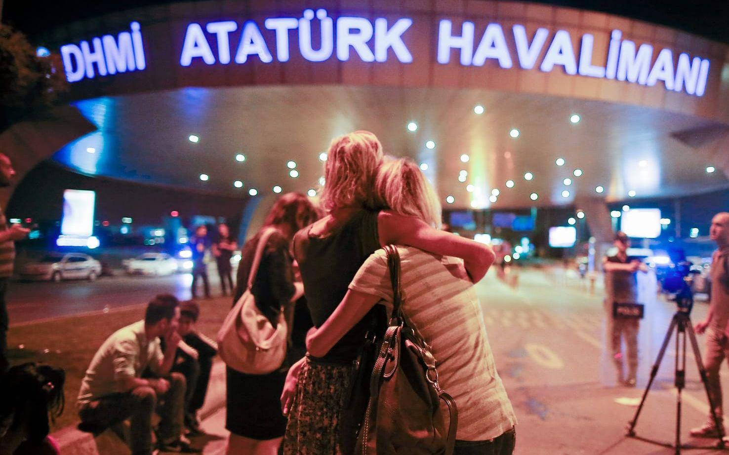 Istanbul 29 juni 2016. Över 40 människor mördades på Ataturkflygplatsen.
