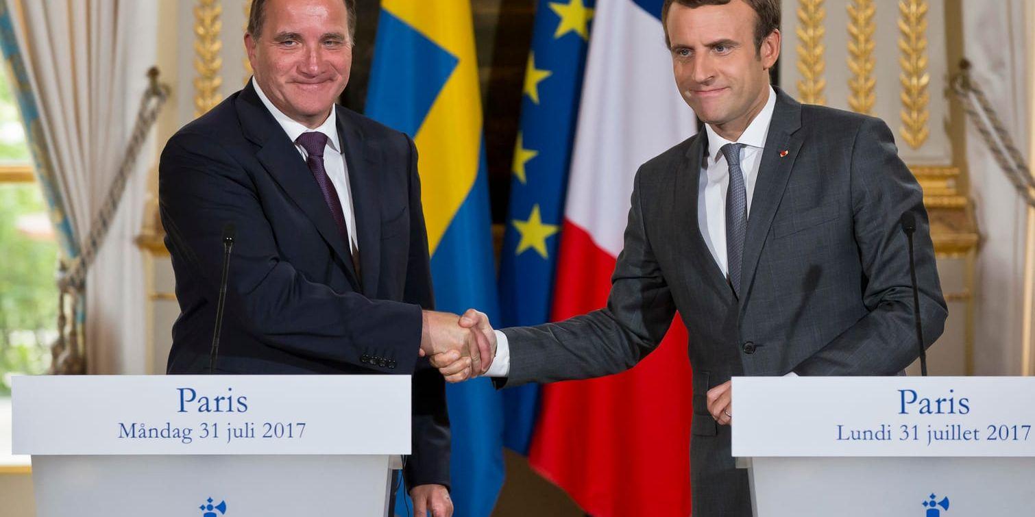 Statsminister Stefan Löfven på besök hos Frankrikes president Emmanuel Macron i juli 2017. Nu ses de i Paris igen. Arkivbild.