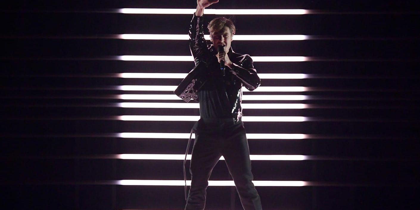 Benjamin Ingrosso under den andra semifinalen av Eurovision Song Contest.