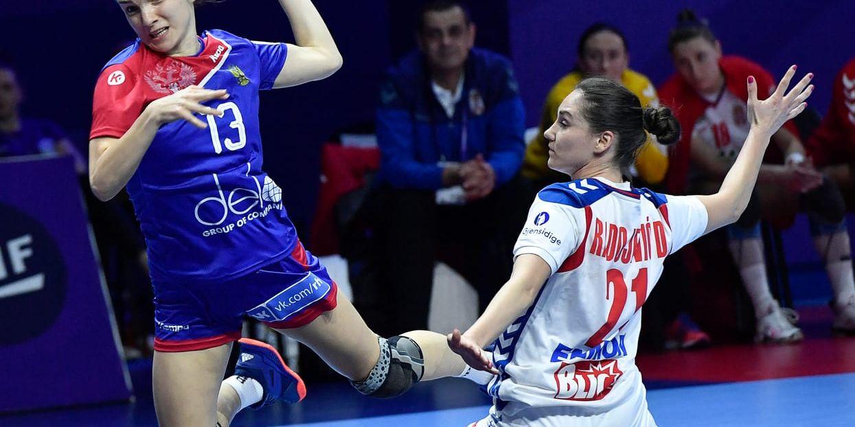 Rysslands stjärna och vänsternia Anna Vjachireva tror att Sverige får det svårt att nå semifinal även vid seger mot ryskorna eftersom hon tror att Frankrike tar poäng mot Serbien.