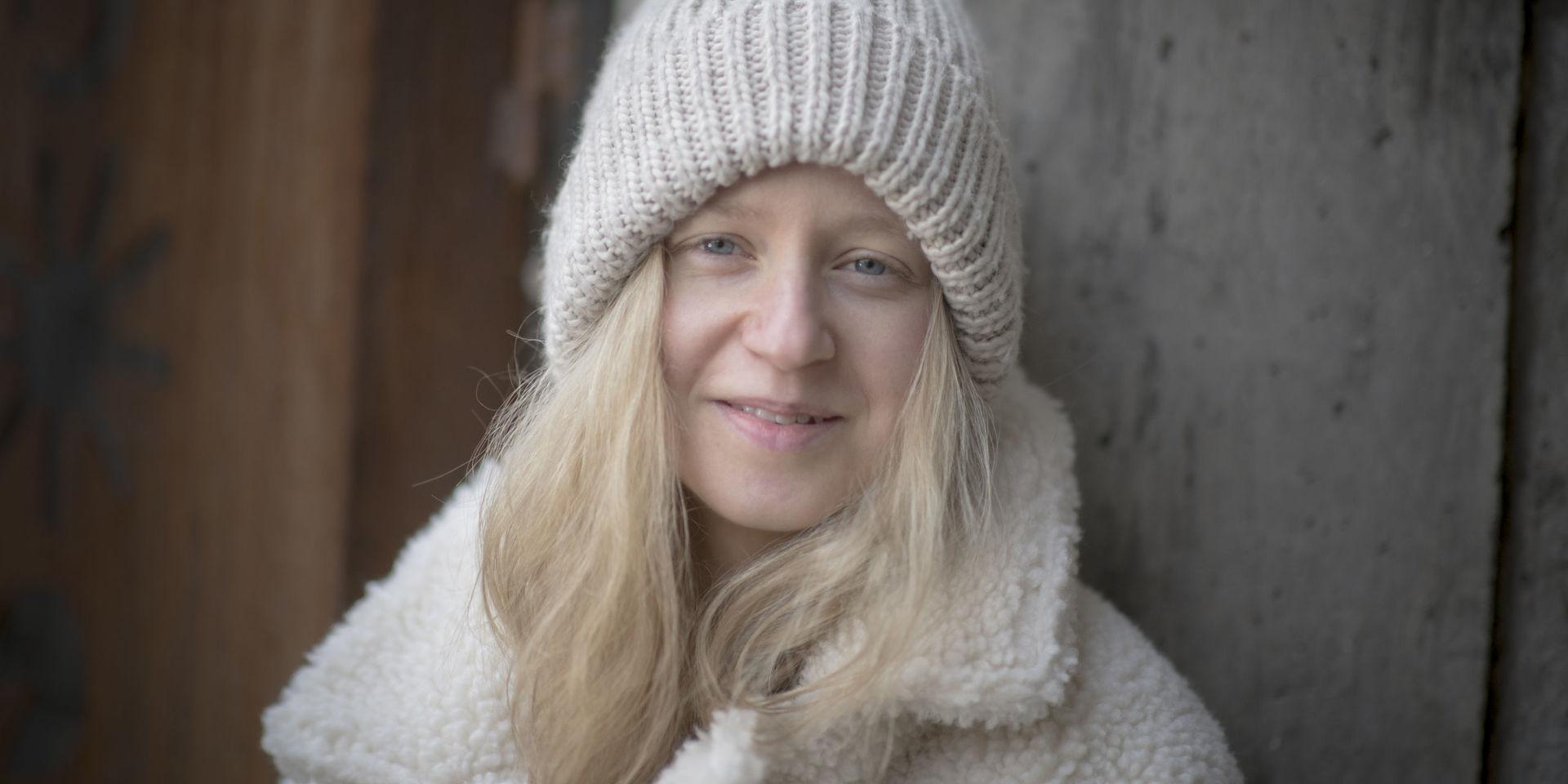 Författaren Isabella Nilsson är bosatt i Skövde.