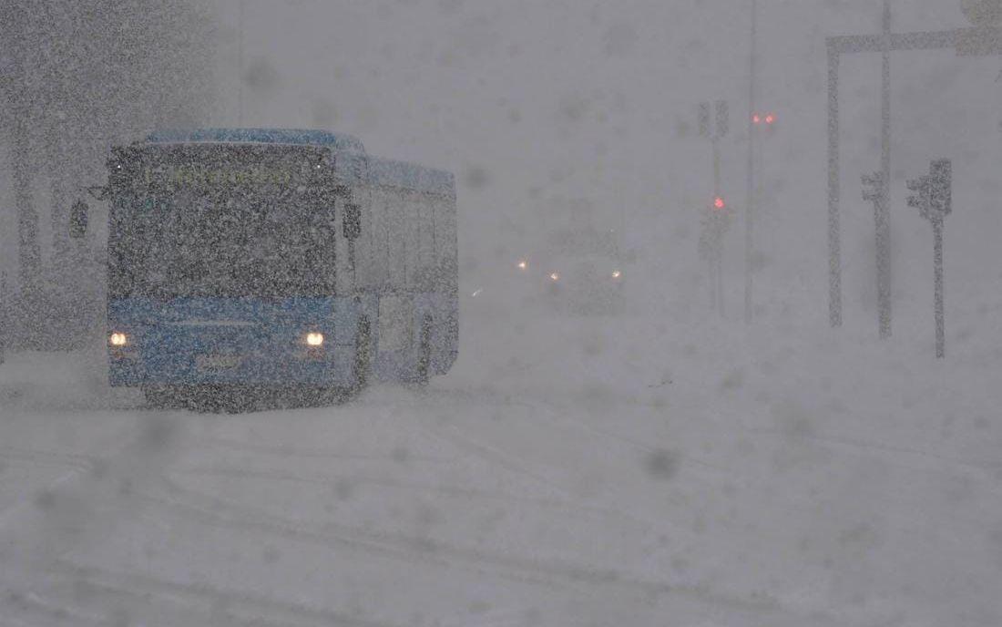 En snökanon från Vänern har skapat snöovädret