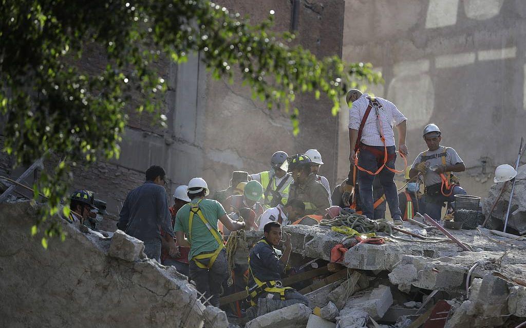 Under tisdagen drabbades Mexico City av ett kraftigt jordskalv. Bild: TT