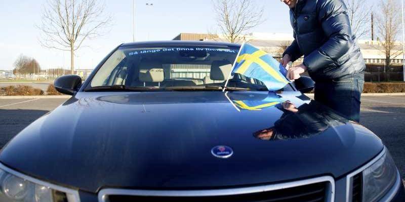 Jim Goetschalckx kom från Belgien med sin  Saab för att visa sitt stöd.