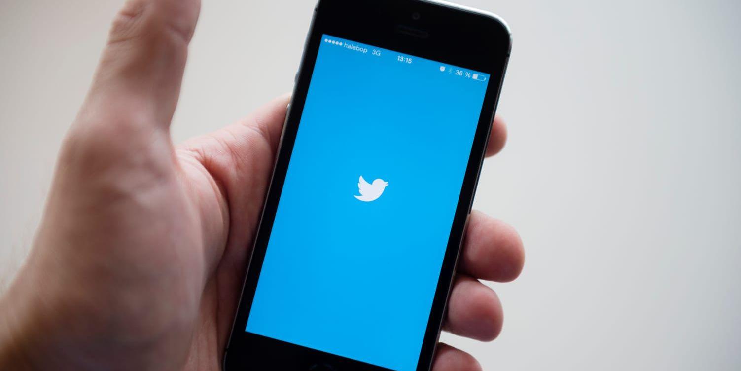 I dag har Twitter bytt sin ursprungliga logga mot en fågel, men formspråket och den blå färgen finns kvar