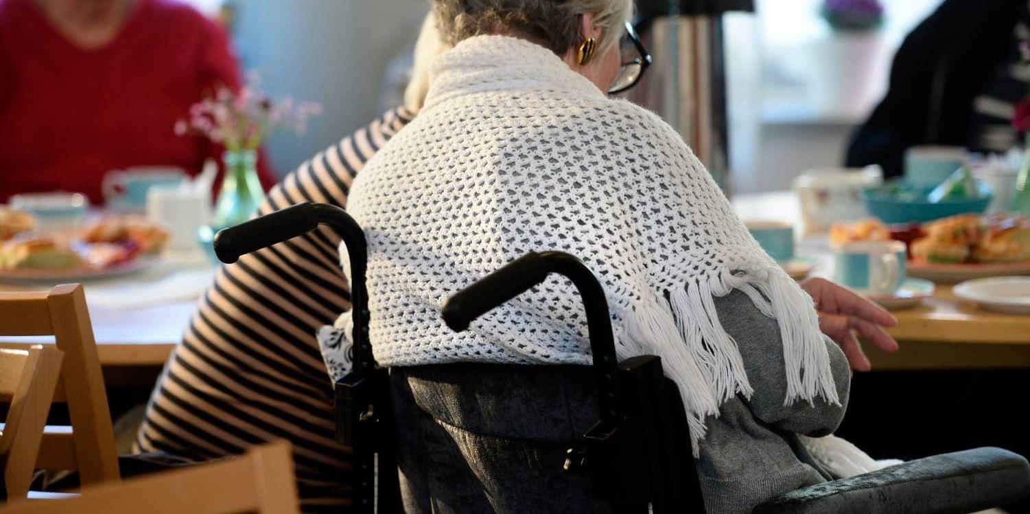Med en åldrande befolkning väntas många svenskar i framtiden drabbas av demenssjukdomar. Enligt en ny studie kan Alzheimer bero på kost och dålig tarmflora. Arkivbild.