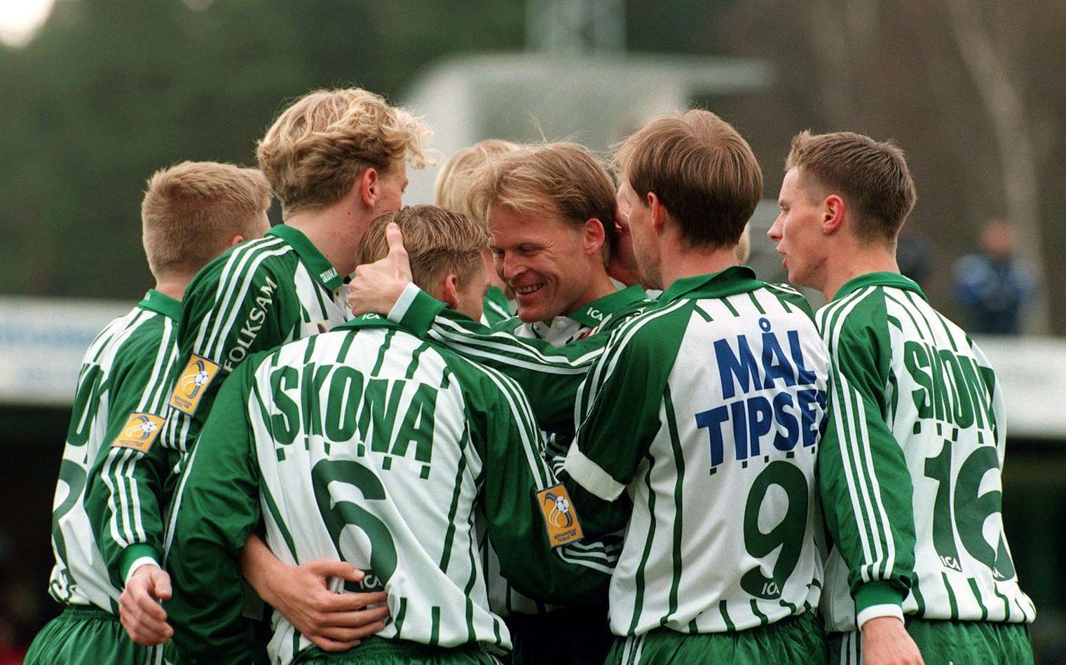1998 slutade Västra Frölunda femma i allsvenskan och blev med det bästa laget i Göteborg. Arkivbild: Bildbyrån