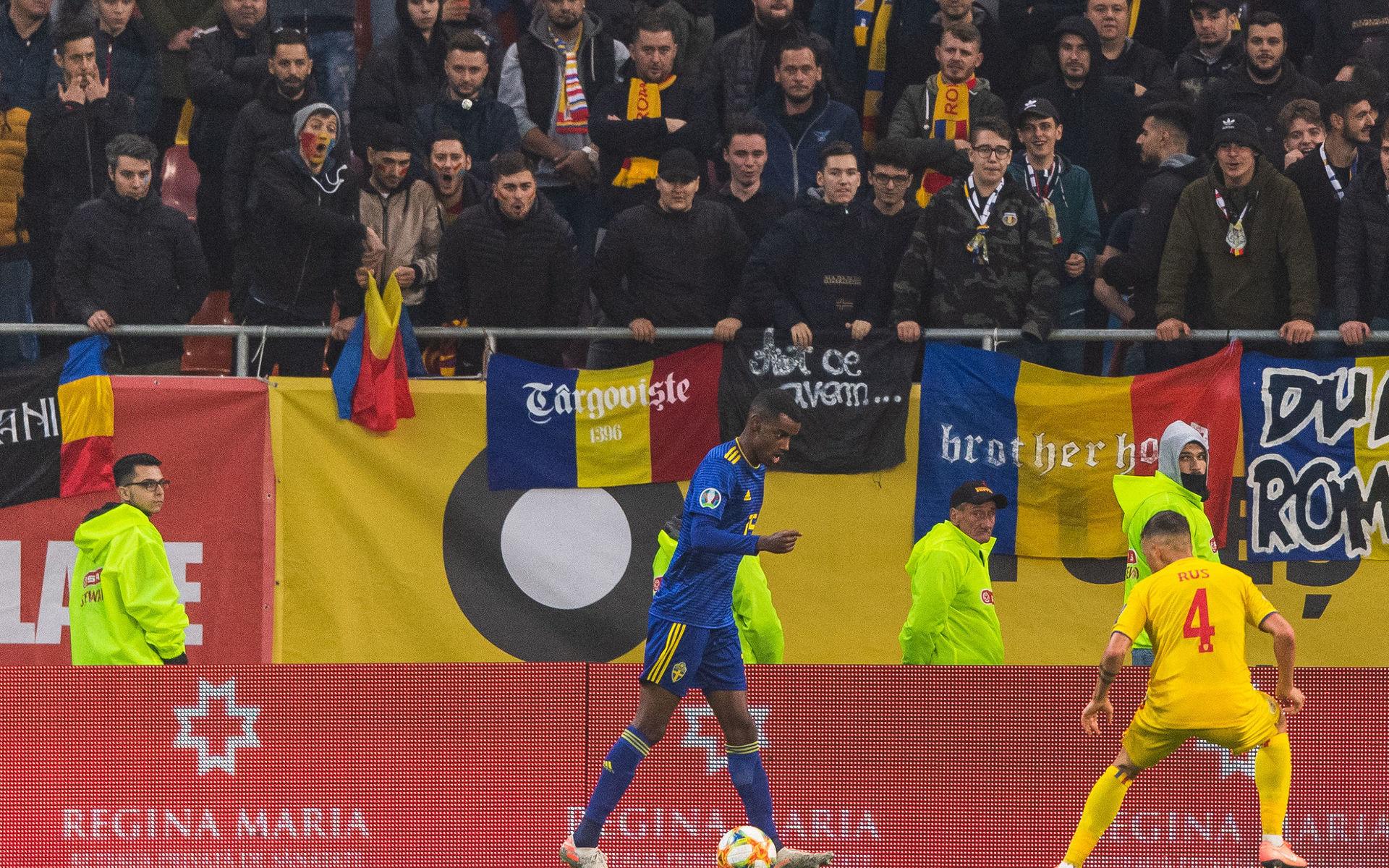 Under matchen mot Rumänien utsattes Alexander Isak för rasism från läktarhåll. 