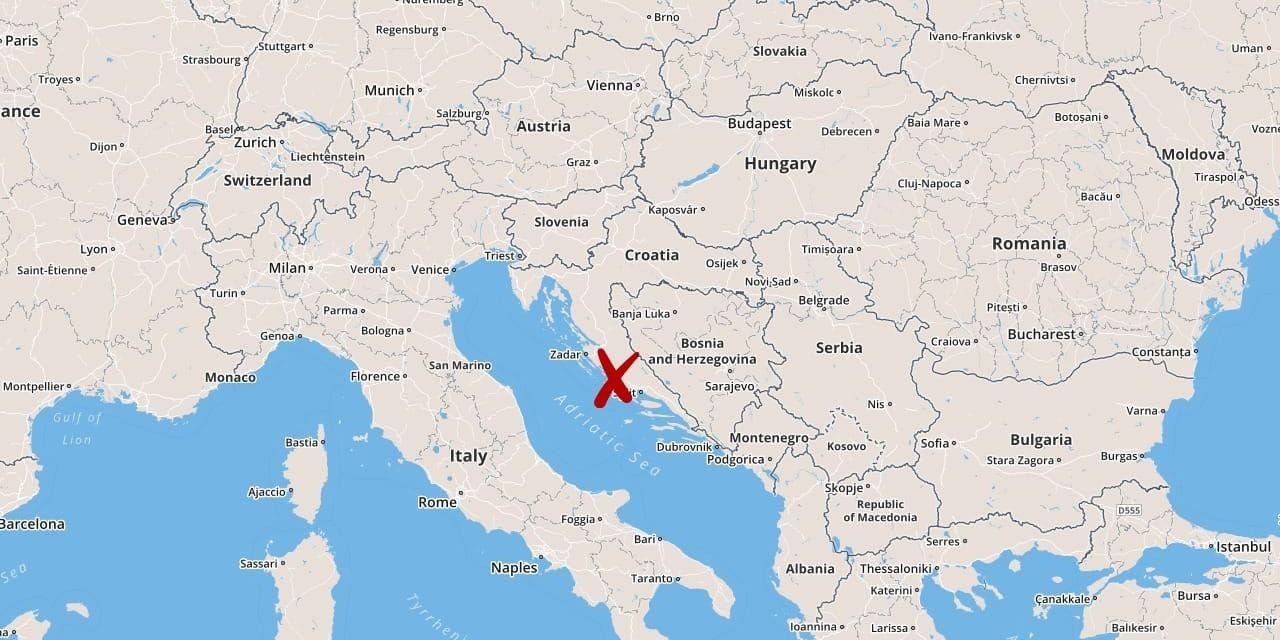 En svensk kvinna i 70-årsåldern har hittats död i södra Kroatien.