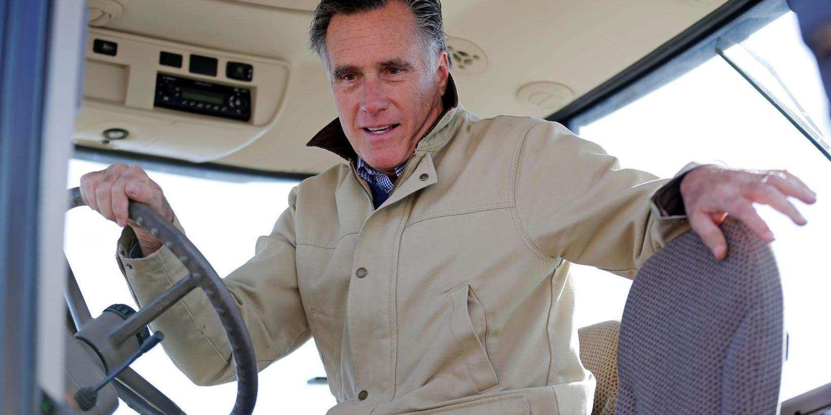 Den tidigare presidentkandidaten Mitt Romney hoppas nu bli senator.