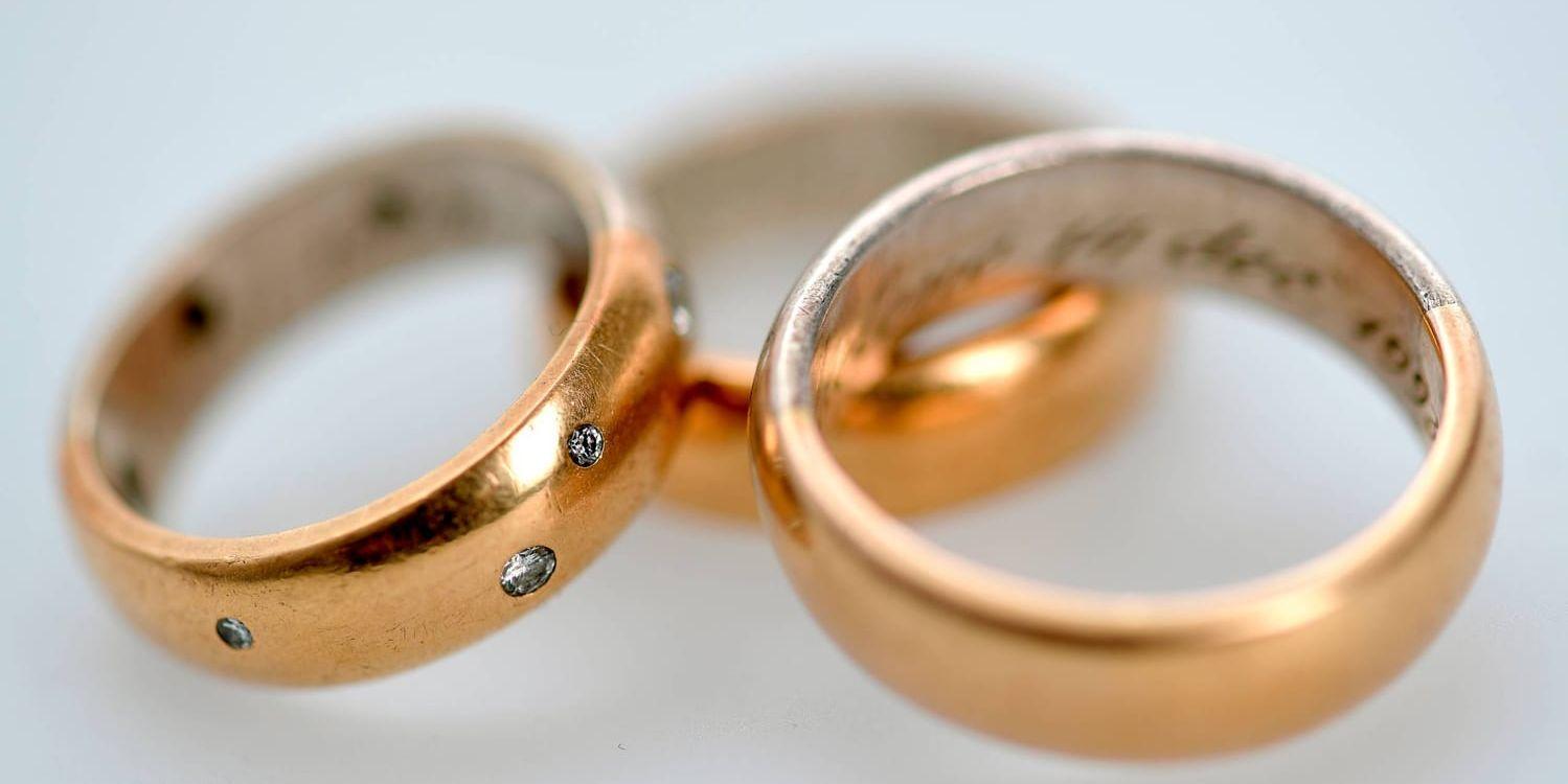 Hittills har det gått att få dispens för ungdomar mellan 15 och 17 som vill gifta sig i Danmark, men den möjligheten avskaffas nu. Arkivbild.
