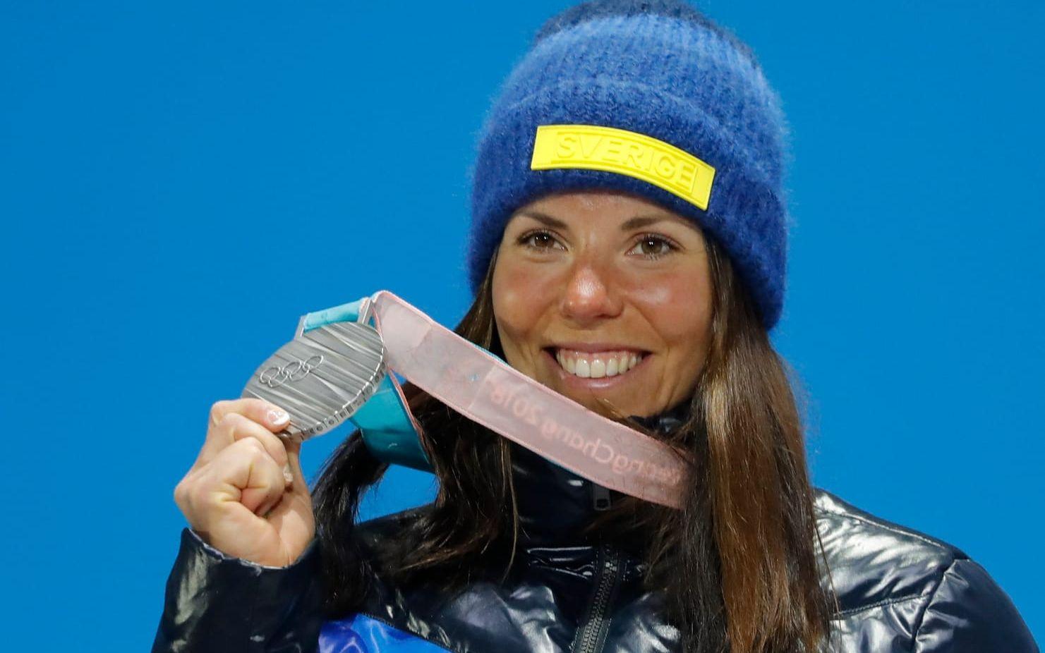 Charlotte Kalla följde upp sitt guld med att ta silver i damernas tio kilometer
