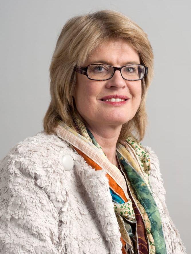 
    <strong>Monica Selin</strong> (KD)
    <br> ordförande i Psykiatriberedningen Västra Götalandsregionen
   </br>
