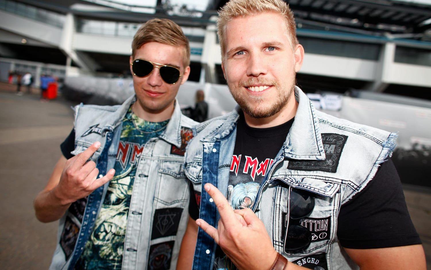 Oliver och Alexander Nilsson vet ingen bättre rockshow än Iron Maiden. Bild: Petter Trens