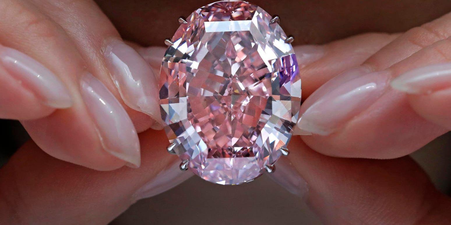 Den högst värderade rosa diamanten som lagts ut på auktion kallas för Pink Star. Arkivbild.